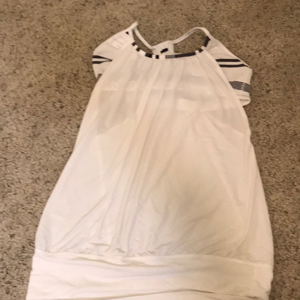 Like new lululemon white tank